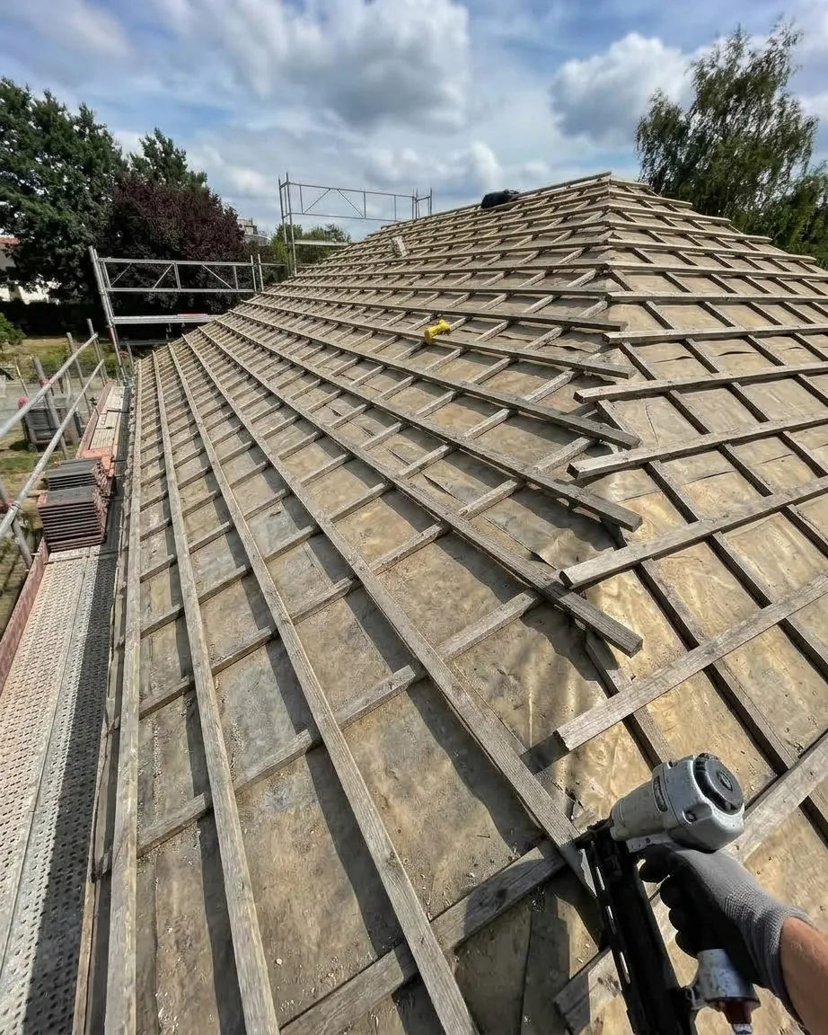 Couvreur à Torcy — avant (chantier 1)