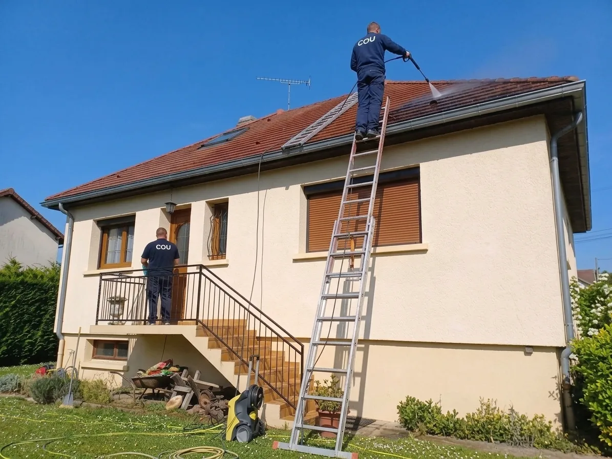 Démoussage de toiture à Torcy